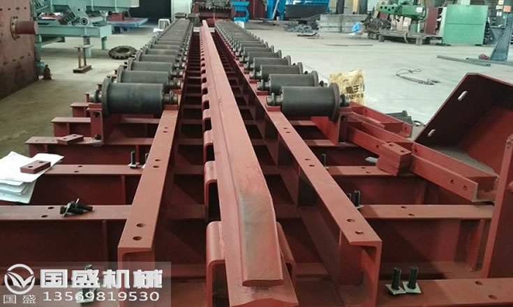 鱗板給料機