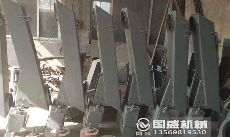 振動(dòng)給料機(jī)廠家
